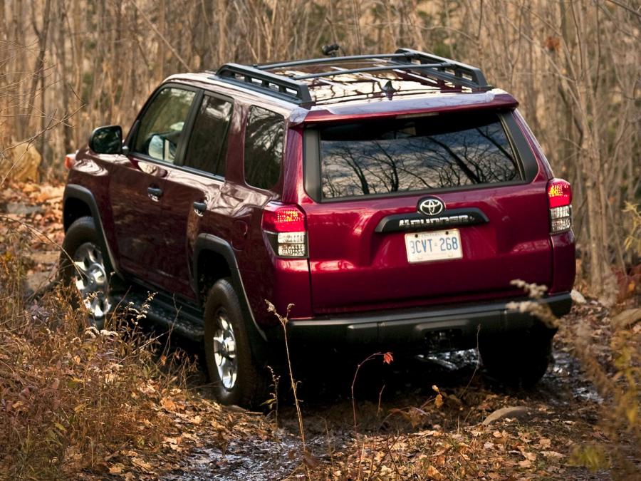  Toyota 4Runner Trail 2009 года  (фото 17 из 30)